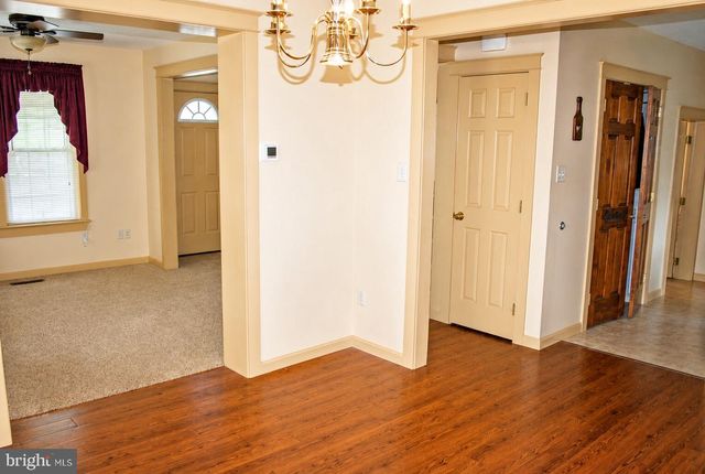 116 E MILL ST, Manheim, PA 17545