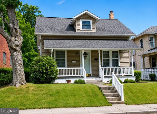 116 E MILL ST, Manheim, PA 17545