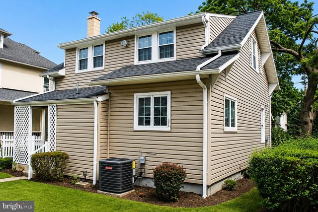 116 E MILL ST, Manheim, PA 17545