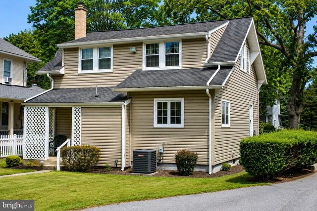 116 E MILL ST, Manheim, PA 17545