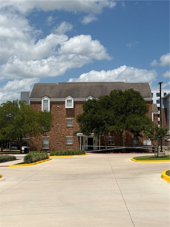 400 Nagle Street 405, College Station, TX 77840