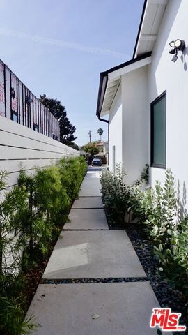 2668 Greenfield Avenue, Los Angeles, CA 90064