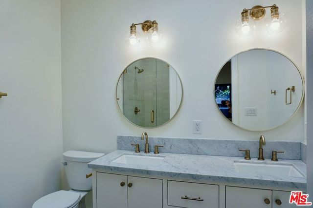 2668 Greenfield Avenue, Los Angeles, CA 90064