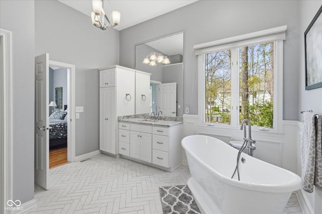 6689 Cardinal Drive, Mccordsville, IN 46055