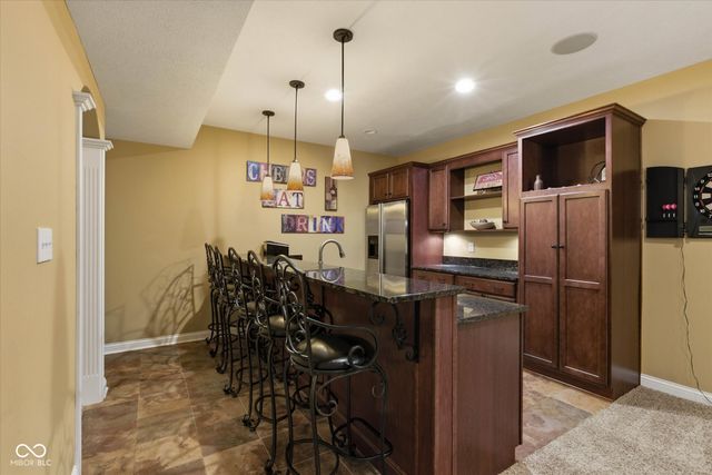 6689 Cardinal Drive, Mccordsville, IN 46055