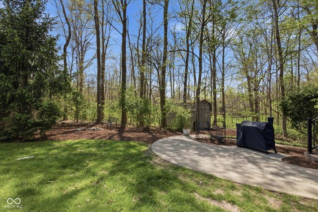 6689 Cardinal Drive, Mccordsville, IN 46055