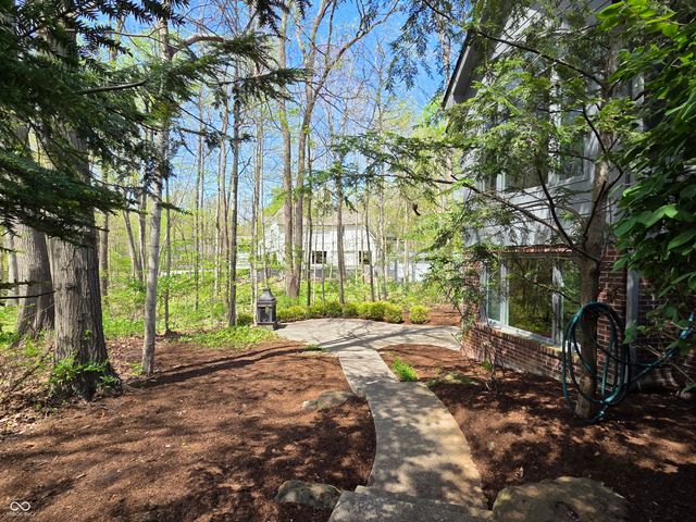 6689 Cardinal Drive, Mccordsville, IN 46055