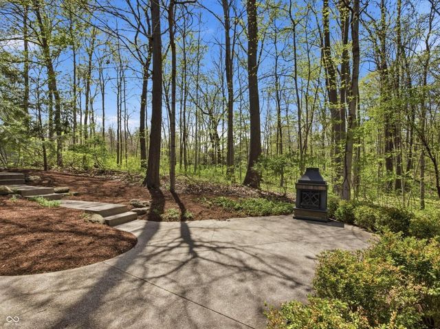 6689 Cardinal Drive, Mccordsville, IN 46055