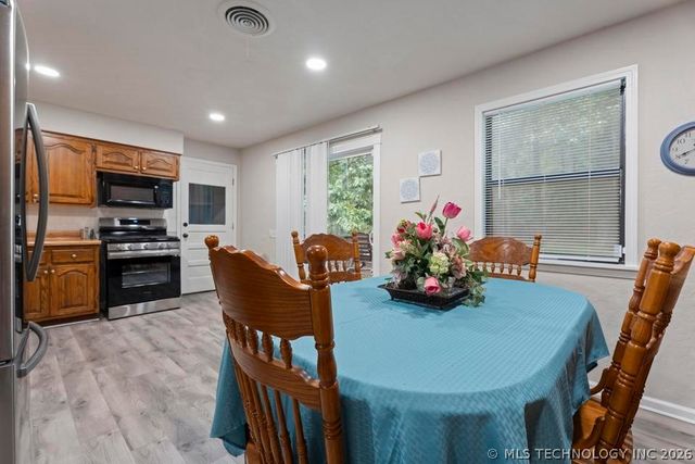 25660 S 625 Road, Grove, OK 74344