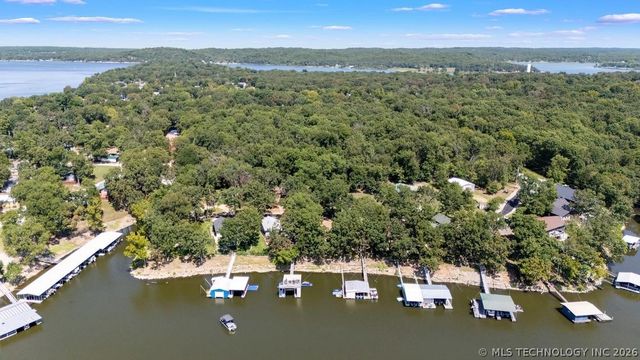25660 S 625 Road, Grove, OK 74344