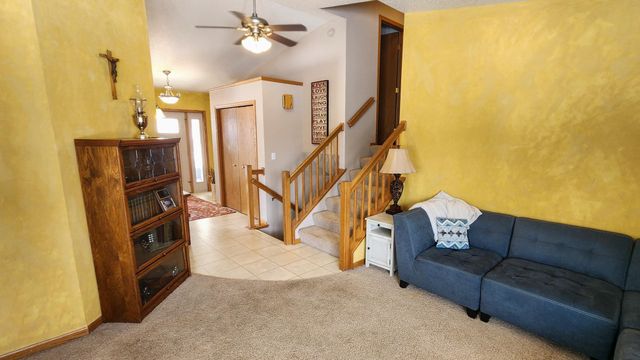 4041 S Rivershore Drive, Moorhead, MN 56560