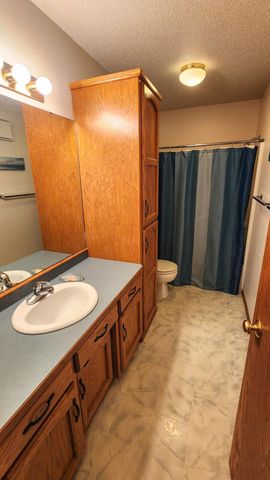 4041 S Rivershore Drive, Moorhead, MN 56560