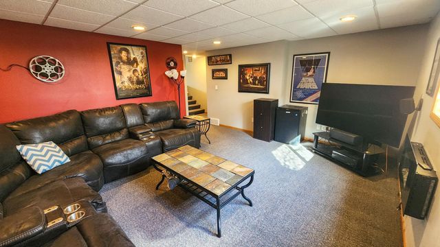 4041 S Rivershore Drive, Moorhead, MN 56560