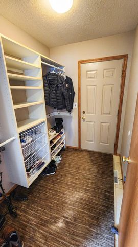 4041 S Rivershore Drive, Moorhead, MN 56560