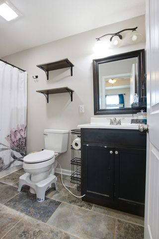 77 Larkspur Ct, Tullahoma, TN 37388