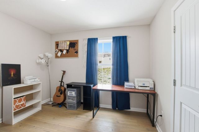 77 Larkspur Ct, Tullahoma, TN 37388