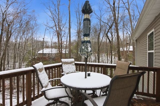 77 Larkspur Ct, Tullahoma, TN 37388