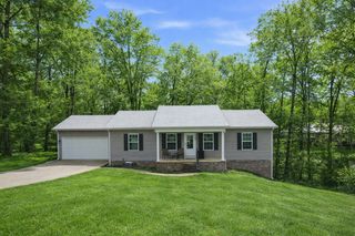 77 Larkspur Ct, Tullahoma, TN 37388