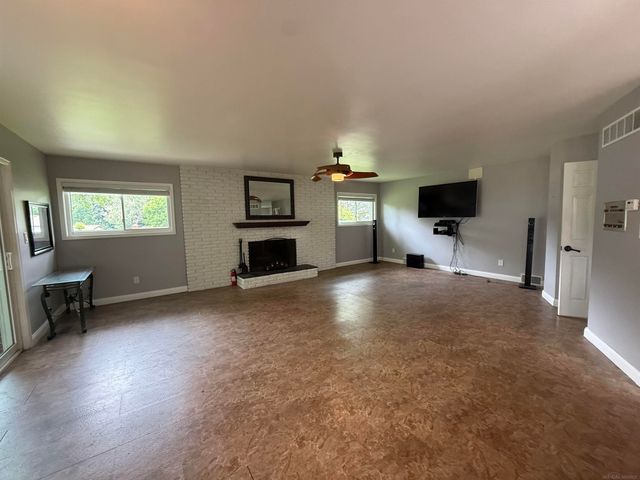 4055 Sandy Creek Drive, Utica, MI 48316