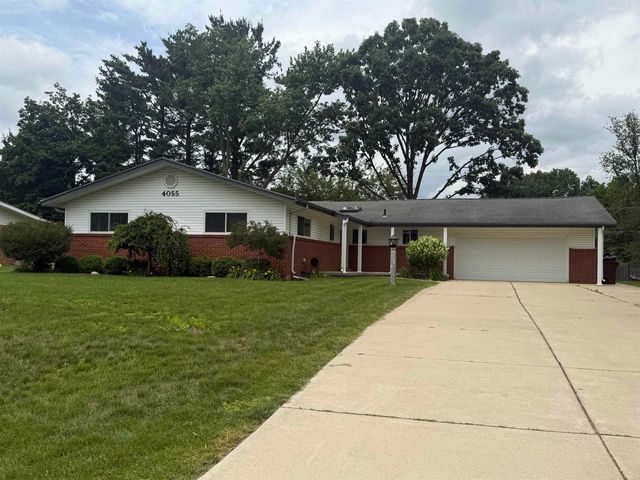 4055 Sandy Creek Drive, Utica, MI 48316
