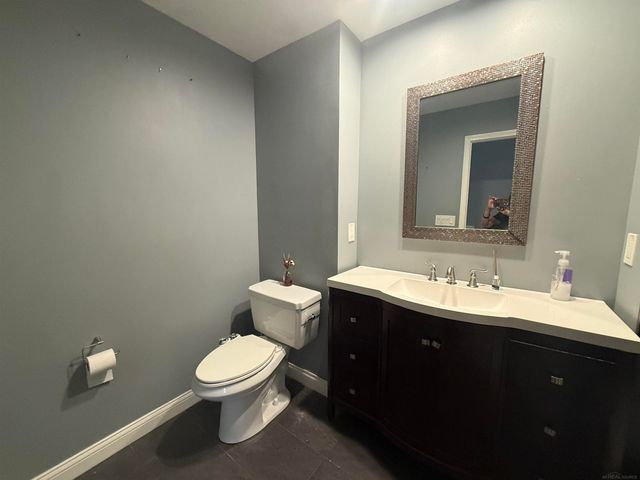 4055 Sandy Creek Drive, Utica, MI 48316
