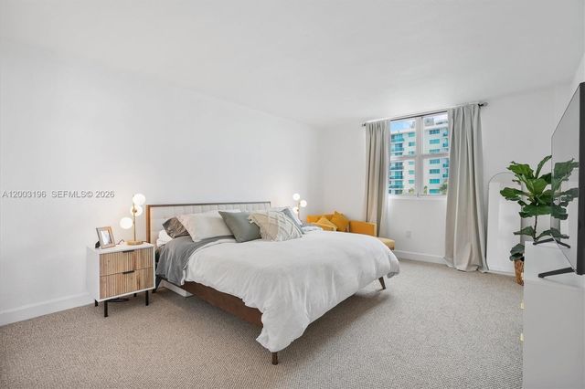 7501 E Treasure Dr 4EF, North Bay Village, FL 33141