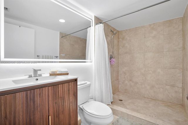 7501 E Treasure Dr 4EF, North Bay Village, FL 33141