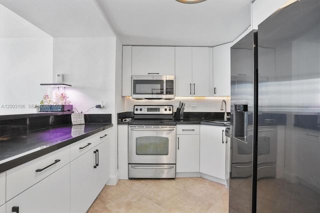 7501 E Treasure Dr 4EF, North Bay Village, FL 33141