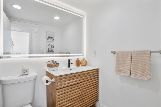 7501 E Treasure Dr 4EF, North Bay Village, FL 33141