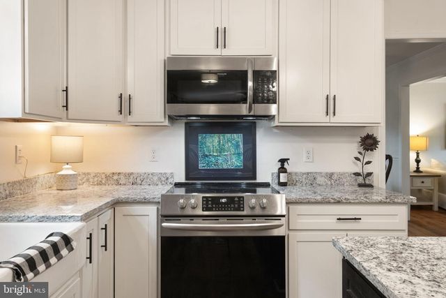 24 KNIGHTSBRIDGE WAY, Stafford, VA 22554