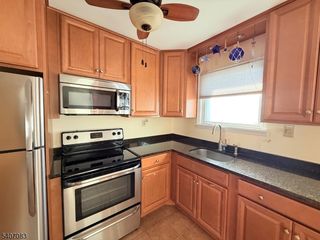 322 Richard Mine Rd 9, Rockaway Twp., NJ 07885