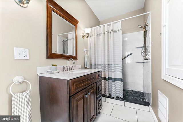 204 RUTLEDGE AVE, Folsom, PA 19033