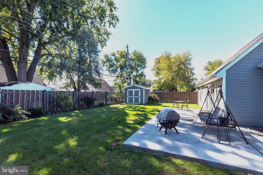 28 INLET RD, LEVITTOWN, PA 19057 — photo 3