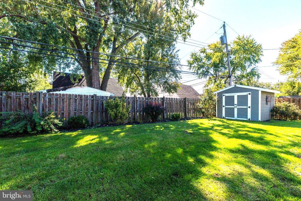 28 INLET RD, LEVITTOWN, PA 19057 — photo 5