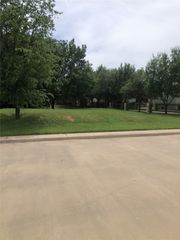 500 Mary Lou Court, Granbury, TX 76048