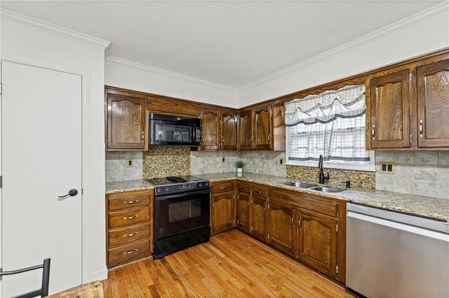 16704 Bradley Avenue, Belton, MO 64012