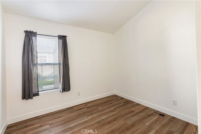 23301 Ridge Route Drive 26, Laguna Hills, CA 92653