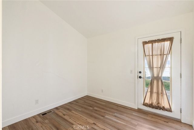 23301 Ridge Route Drive 26, Laguna Hills, CA 92653