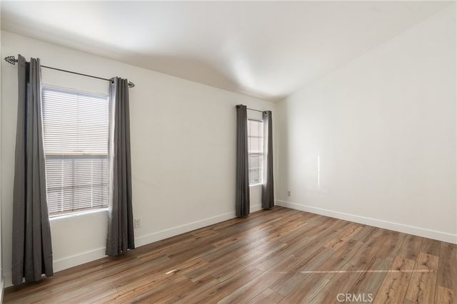 23301 Ridge Route Drive 26, Laguna Hills, CA 92653