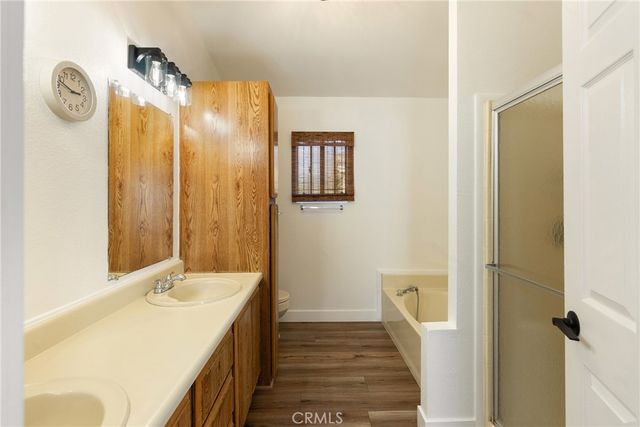 23301 Ridge Route Drive 26, Laguna Hills, CA 92653