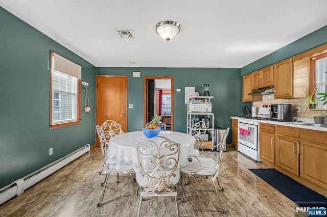 172 Chestnut Street, Newark, NJ 07105