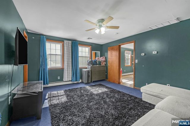 172 Chestnut Street, Newark, NJ 07105