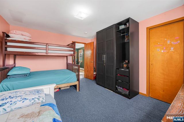 172 Chestnut Street, Newark, NJ 07105