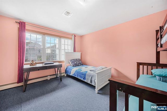 172 Chestnut Street, Newark, NJ 07105