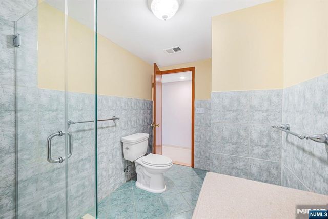 172 Chestnut Street, Newark, NJ 07105