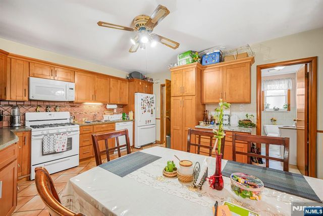 172 Chestnut Street, Newark, NJ 07105