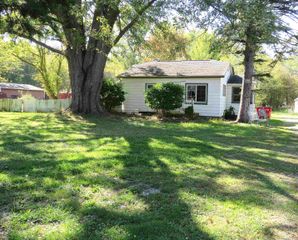 50279 North Avenue, Macomb Twp, MI 48042