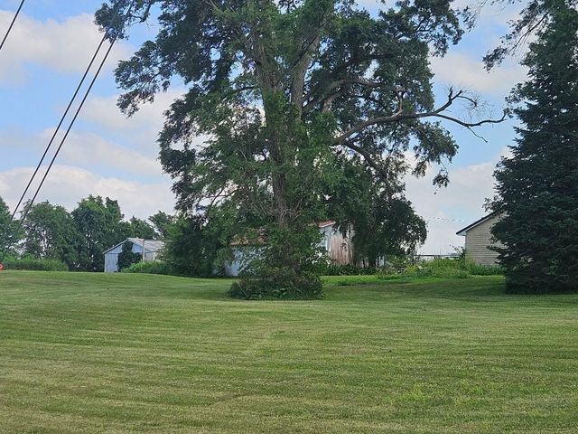 7578 11th Avenue Drive, Belle Plaine, IA 52208