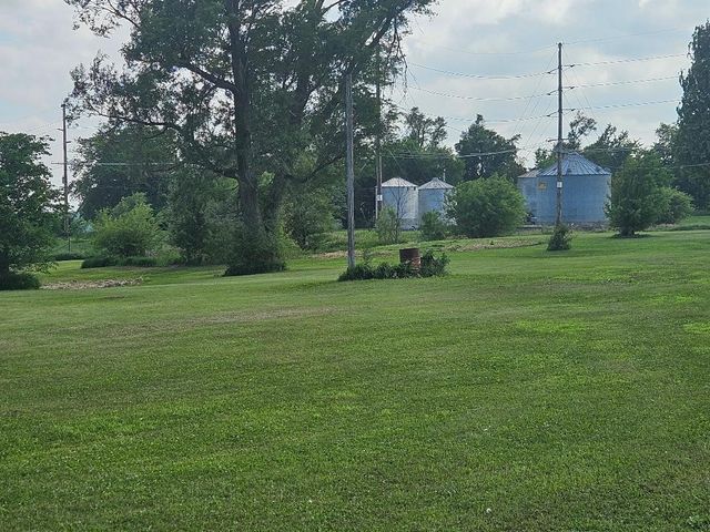 7578 11th Avenue Drive, Belle Plaine, IA 52208
