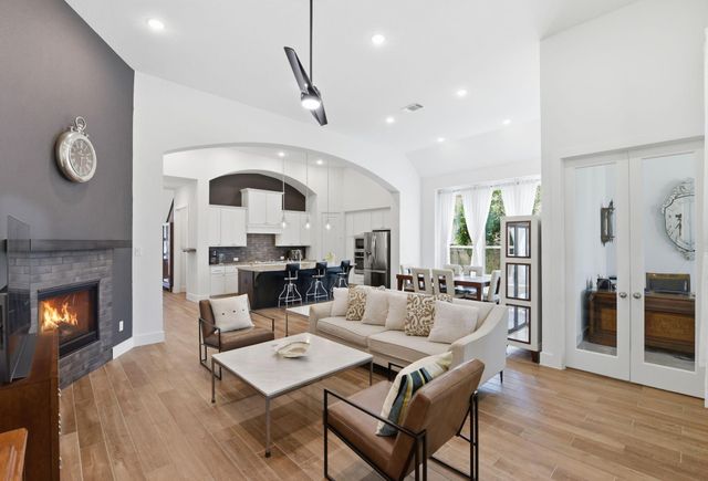 222 Promontory Court, Montgomery, TX 77316